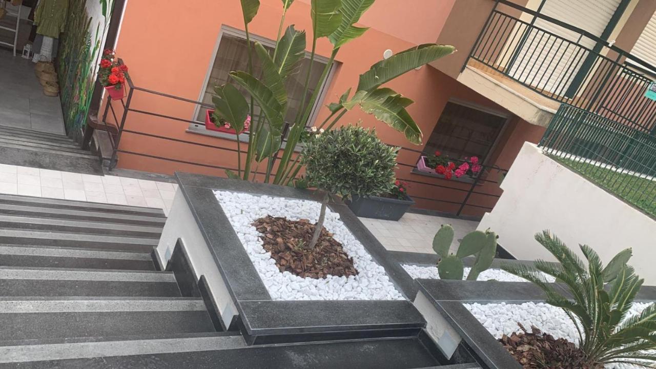 Hotel Portum Giardini Naxos Eksteriør bilde